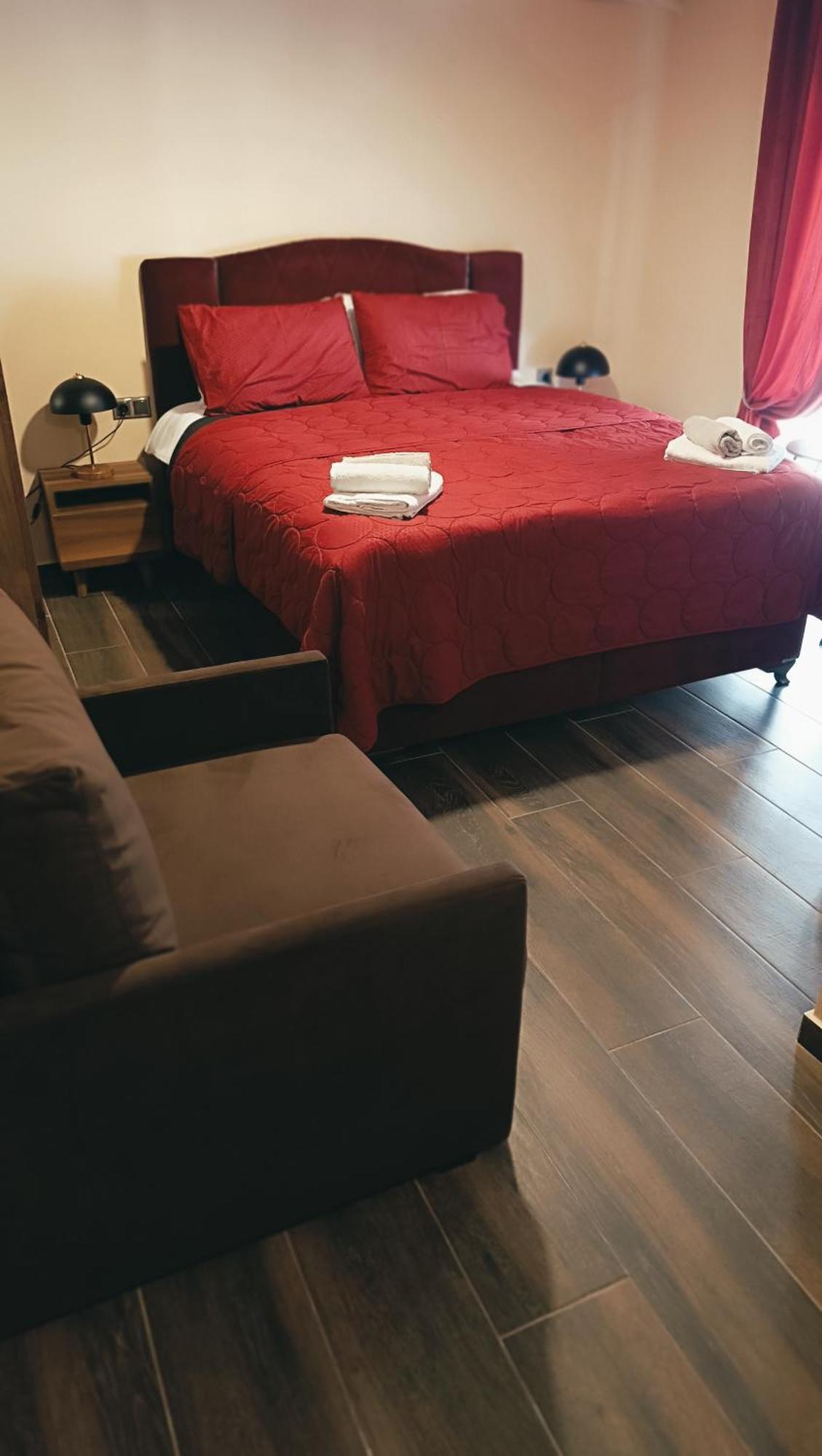 Majestik Room Kavala Extérieur photo